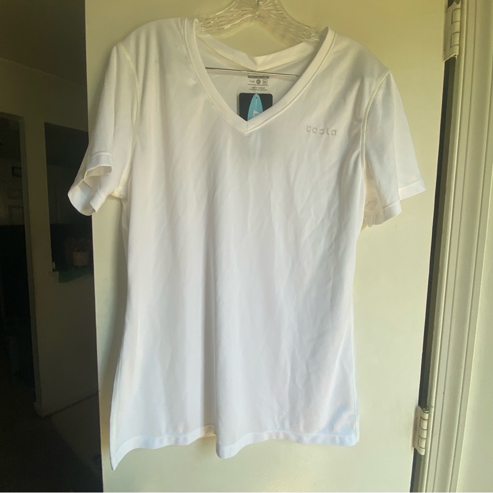 Tesla White V-Neck Woman’s  X-Large‎ Performance Tee